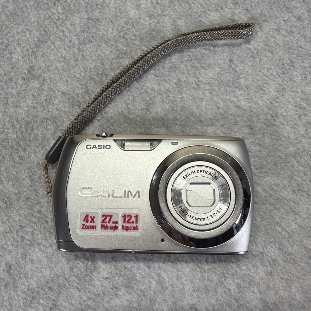 Casio Exilim EX-Z350 Digital Camera Silver For Parts Untested